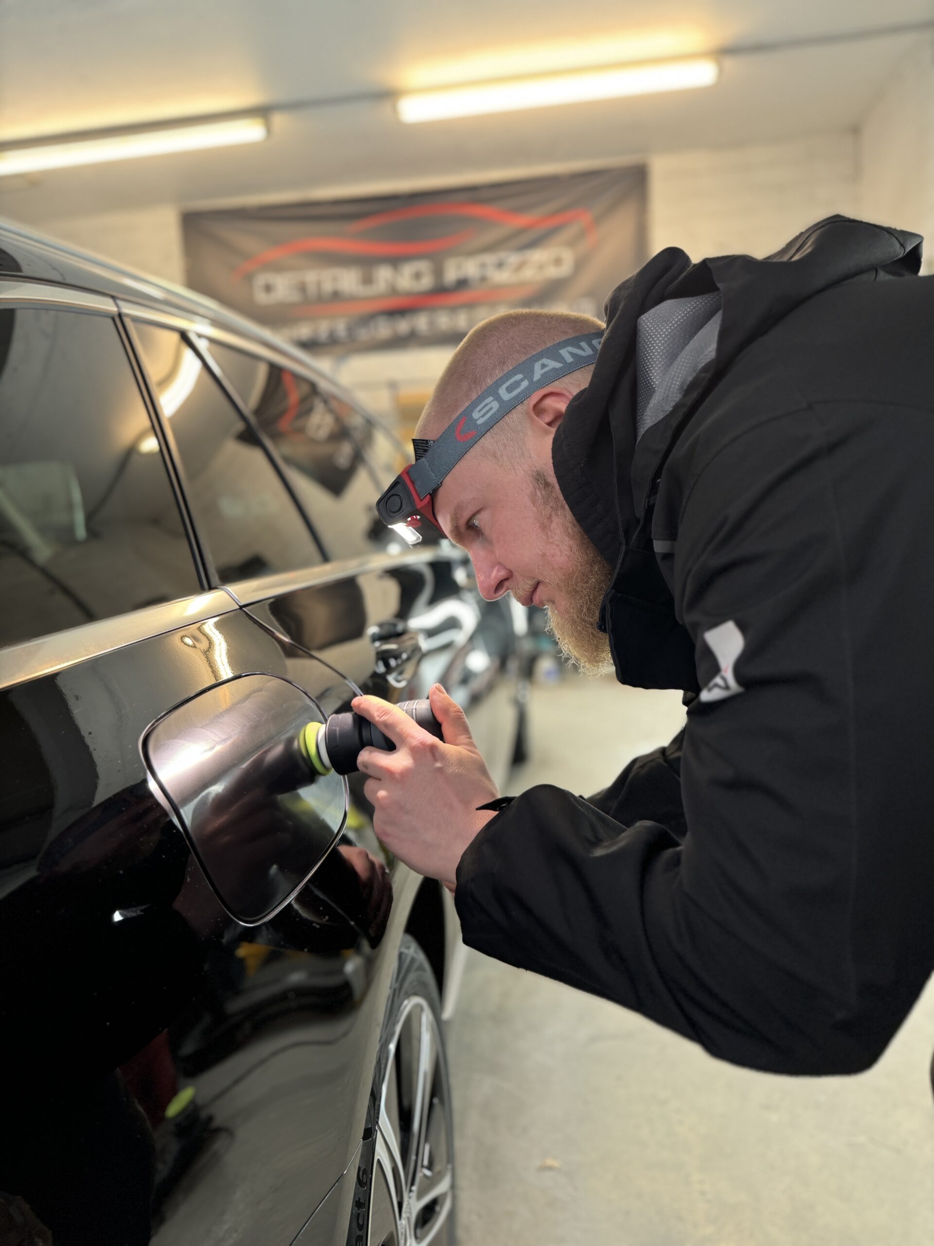 Lederreinigung Fahrzeugaufbereitung Detailing Pazzo